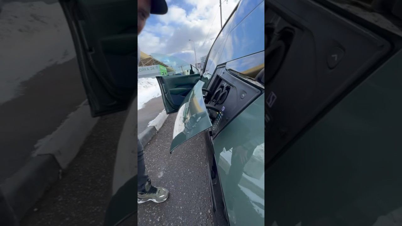 Автоматический порт зарядки zeekr x смотреть онлайн