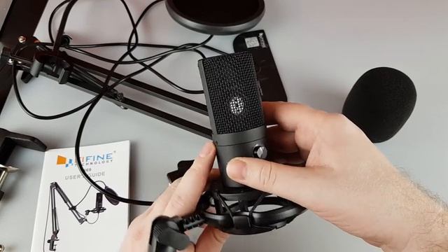 FiFine T669 Studio: полноценная стойка с микрофоном для влогов и подкастов