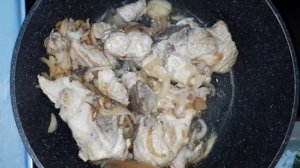 Жареная свинина с картошкой.