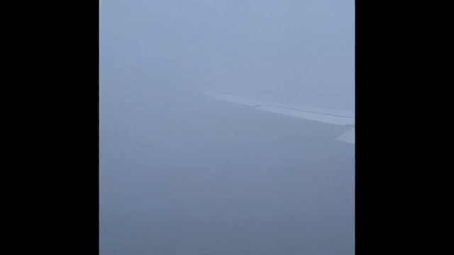 Landing at Frankfurt International Airport смотреть онлайн