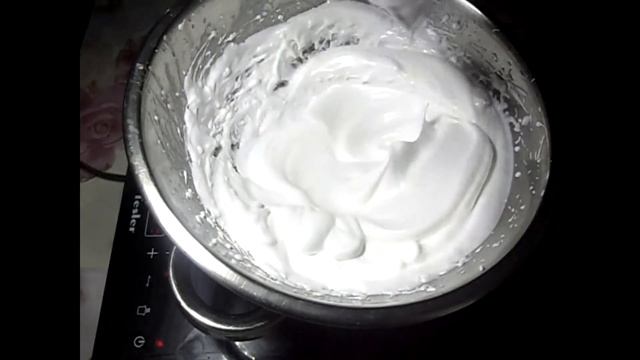 Это невероятно!//Стабильный крем для украшения тортов.// Вкуснейший белковый крем на водяной бане. смотреть онлайн