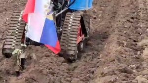 Пашем на гусеницах Крутец