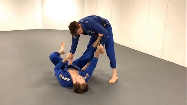 Проход спайдер-гарда от Йона Томаса