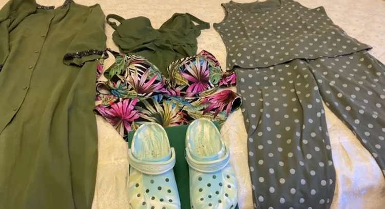 Еду в отпуск налегке, покажу, что беру с собой в Турцию смотреть онлайн