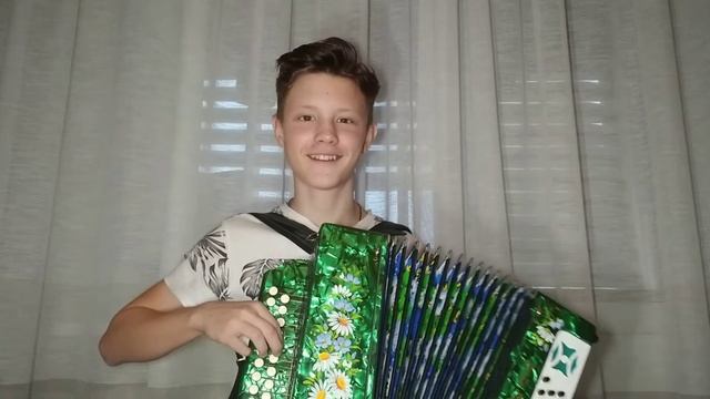 ПЕСНЯ "ОДИНОКАЯ ВЕТКА СИРЕНИ" смотреть онлайн