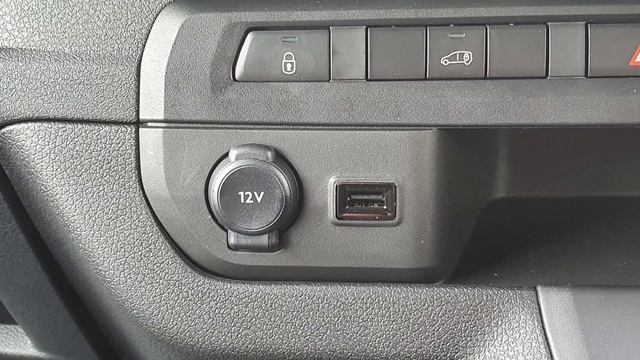 NEW. 2023. TOYOTA - PROACE - LWB. SILVER. 1.5 LTR DIESEL. HUGH BOGGAN MOTORS WEXFORD смотреть онлайн