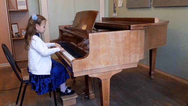 Менуэт - И.Кригер , играет Мария Николаева, 7 лет, 1 класс, г. Тольятти. смотреть онлайн