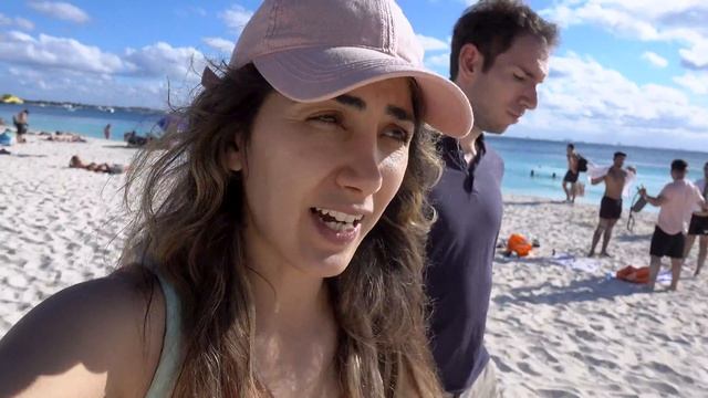 Isla Mujeres: Mexico's MOST COLOURFUL Island смотреть онлайн