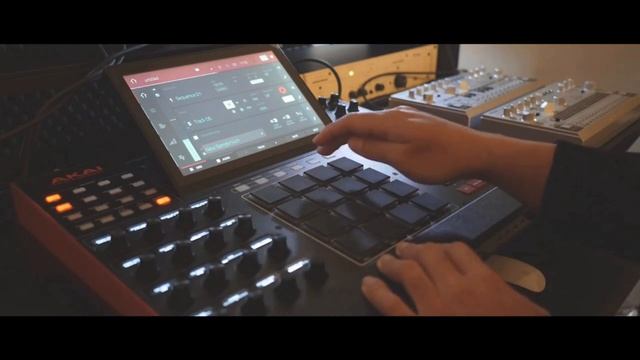 Chopped and Screwed (Akai MPC X, Rhodes, House Music) смотреть онлайн