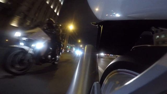 По ночной Москве на мотоцикле. смотреть онлайн