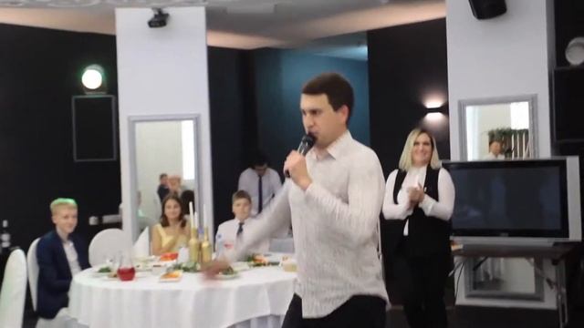 Поющий фотограф. Ведущая Анастасия Милованова смотреть онлайн
