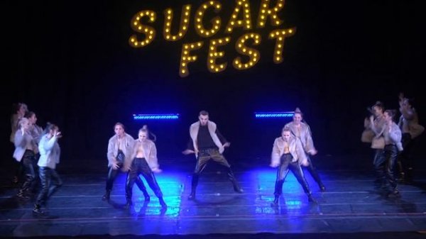 Танцы Hip Hop под музыку Arriba - Kippage, Barry Harris Remix (Official video)