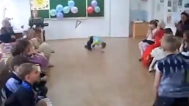 Эпический батл брейкеров))))) смотреть онлайн