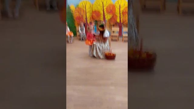Праздник осени. Стишок 1. смотреть онлайн