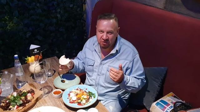 Где вкусно поесть в Екатеринбурге ? Рестораны Киш Миш и Кацо в торговом центре Гринвич. смотреть онлайн