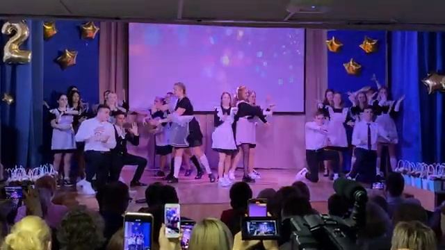 Последний звонок 2022. Флешмоб смотреть онлайн