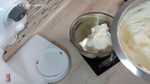 2 РАЗНЫХ торта в ОДНОМ ! БЫСТРО ! СБОРКА торта с 2мя абсолютно РАЗНЫМИ ! НАЧИНКАМИ! Крем с ГОЛУБИКО