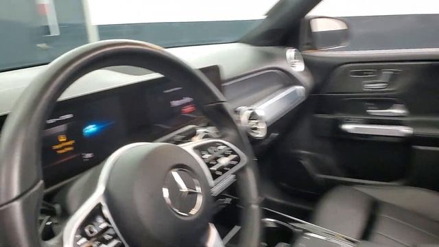 2020 Mercedes-Benz GLB 250 4MATIC MEDIA SCREEN SUNROOF BACK-UP CAMERA  Carvision