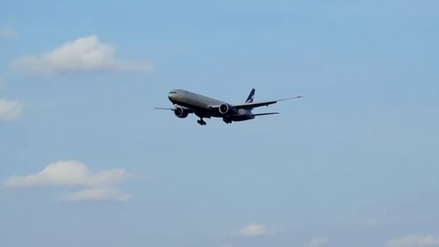 Аэропорт Шереметьево. Boeing 777-300ER "И. Бунин", бортовой №: VQ-BQC (RA-73130), а/к "Аэрофлот".