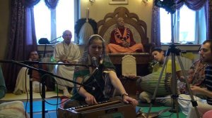 Киртан-мела в Храме. 27.11.2016 Матаджи Юлия