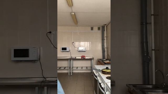 Ленивый ужин студента #студент #общага #готовка смотреть онлайн