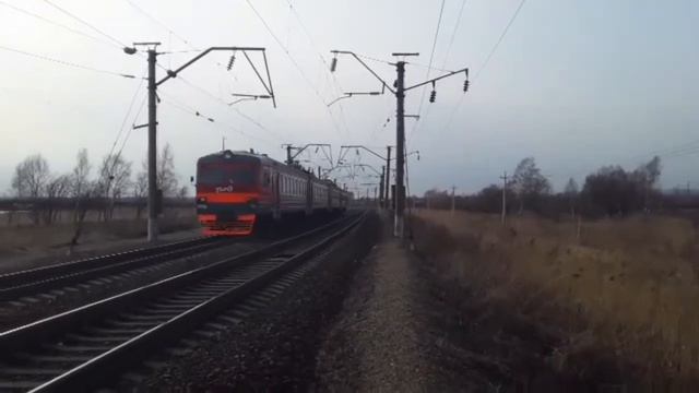 Вечером на Транссибе. Электропоезд ЭР9МК-578 сообщением Надеждинская-Владивосток с приветом смотреть онлайн