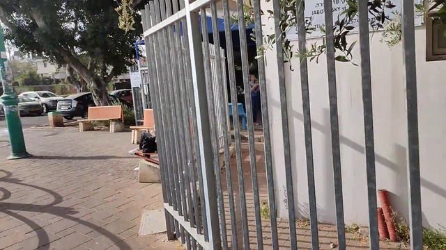 Цветущий Израиль. Ульпан в Хадере. Урок иврита в городском ульпане. смотреть онлайн