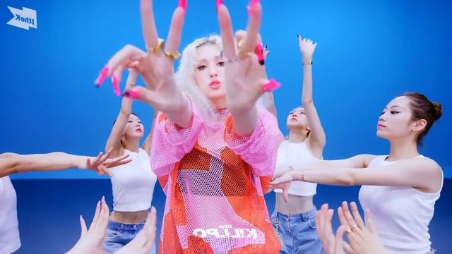 JEON SOMI (전소미) - 'Gold Gold Gold' Dance Practice Mirrored смотреть онлайн