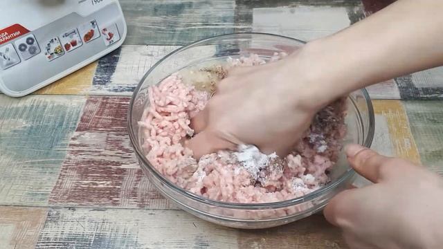 Домашние котлеты из фарша - сочные и вкусные! Простой рецепт на много котлет! Как в McDonald's! смотреть онлайн