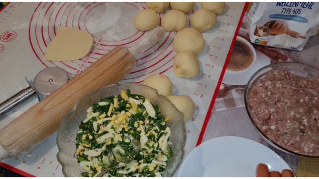Конец недели,пятница(Быстренько стряпаю беляши,сосиски в тесте,пирожки!Сьели быстро,очень вкусно! смотреть онлайн