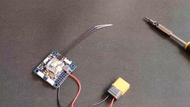 Setup Omnibus F4 V6 with RXSR-FC and Betaflight смотреть онлайн
