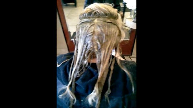 How To Fix Too Light Bleach Blonde Haircolor смотреть онлайн