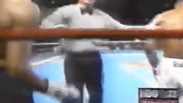 Roy Jones Vs Montell Griffin 1 (Good call by the ref?) смотреть онлайн