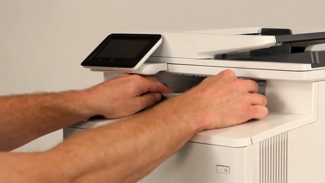 Clear Paper Jams in the Output Bin | HP Color LaserJet Pro MFP M477, MFP M479, MFP M377 | HP смотреть онлайн