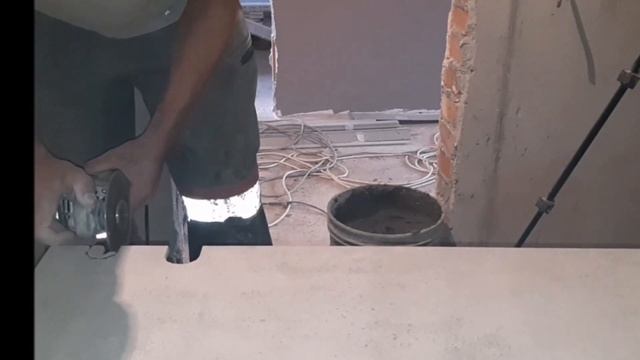 Как вырезать полукруг болгаркой в плитке смотреть онлайн