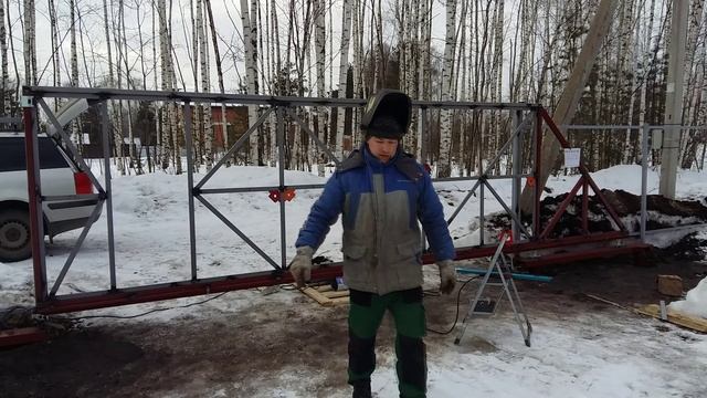 Откатные ворота с калиткой . Своими руками. Пролет 5 метров. смотреть онлайн