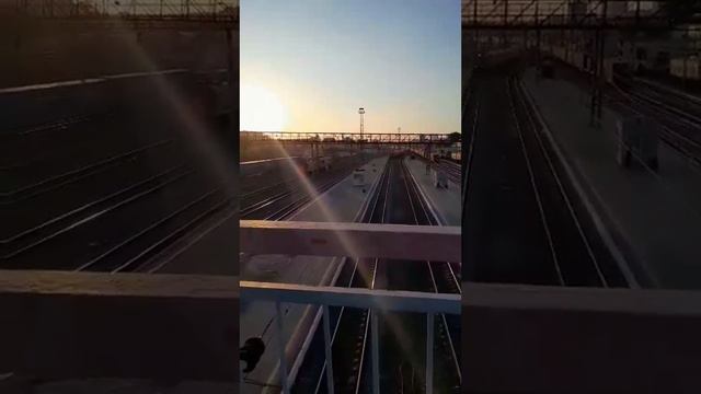 ЭП2К-087 С пассажирским поездом Адлер-Нижневартовск смотреть онлайн