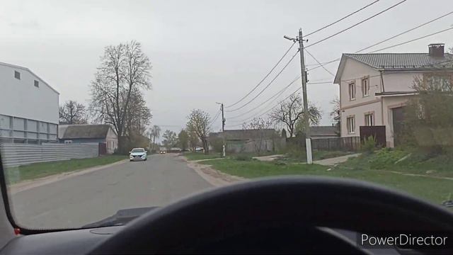 Увидела мужчин и еле успела выпрыгнуть из машины 🤢Весь день голодные смотреть онлайн