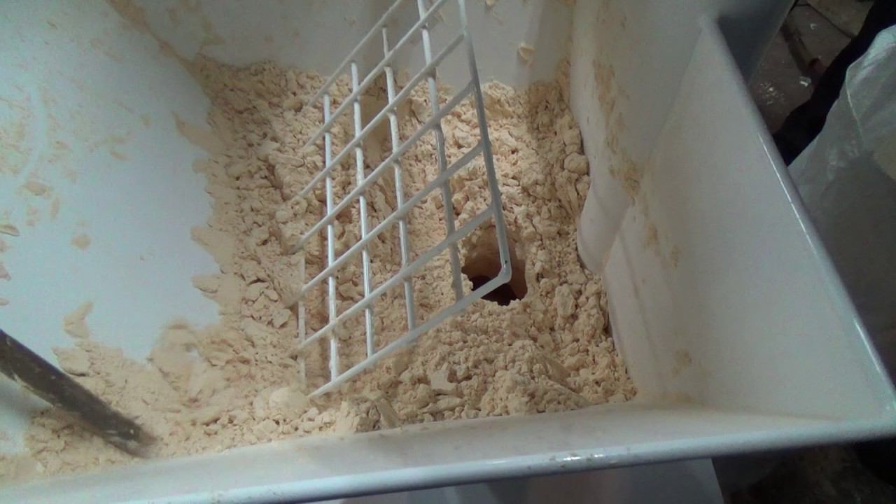 Просеиватель типа МПС 141 яичный порошок. Часть 11. Просеивание смотреть онлайн