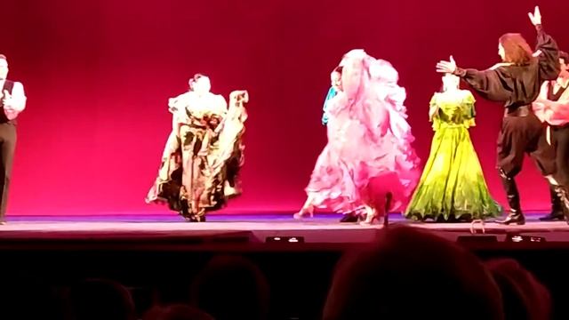 Театр Ромэн режиссер постановщик спектакля "Так бывает Тамилла Сличенко!! смотреть онлайн