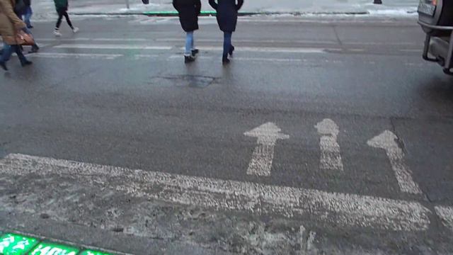 Пенза.Пешеходный светофор на Московской смотреть онлайн