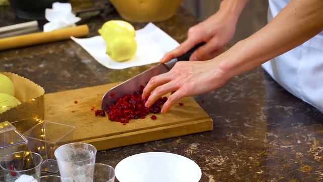 Ricola Cranberry Cookies with VIU | SG | RICOLA смотреть онлайн