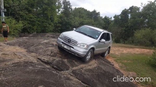 MERCEDES BENZ ML320 W163