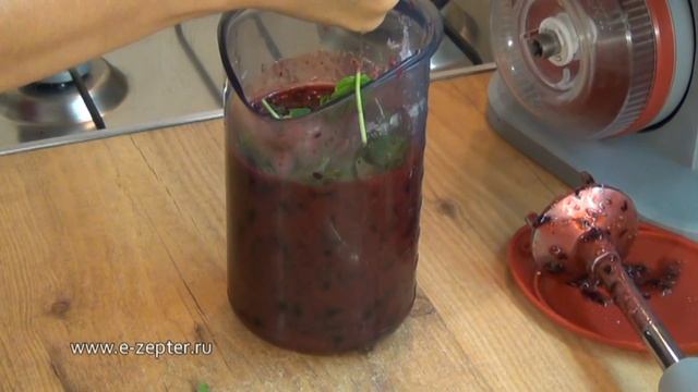 Чёрносмородиновый сорбе - Ягодное мороженое / How to make Blackcurrant sorbet ♡ English subtitles смотреть онлайн