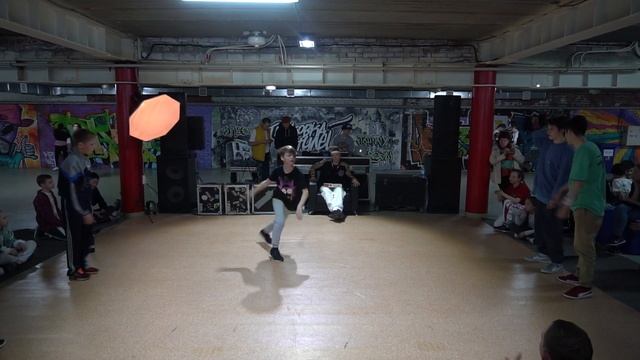 Парковка Стилей 2019 - Breaking 2x2 Junior - 1/8 Battle 3 смотреть онлайн