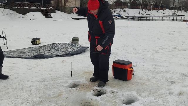 1.02.23 КРХ Белая Дача ,ОСНОВНОЙ водоём!Вываживание крупного леща,на безмотылку! смотреть онлайн