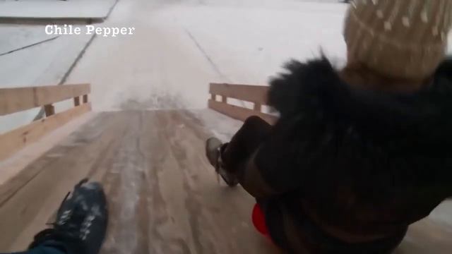 Ёлочка мне, блдь, нравится! Новый год с нетерпением ждет пенсионер из Бийска РФ смотреть онлайн