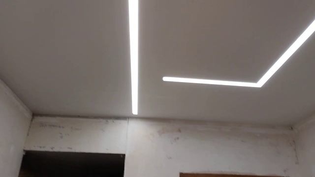 Натяжной потолок в прихожей 5кв.м.Современные решения смотреть онлайн