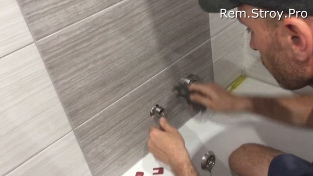 Как Правильно установить смеситель на ванную. смотреть онлайн