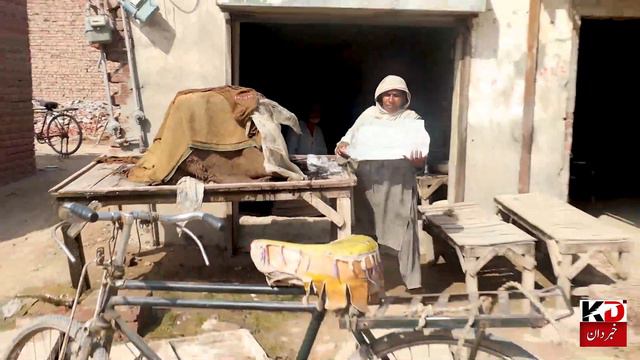 Poor Old Woman Selling Ice on bicycle ||A Widow tea shop Works Hard To Feed Her Family|Nankana Sahi смотреть онлайн